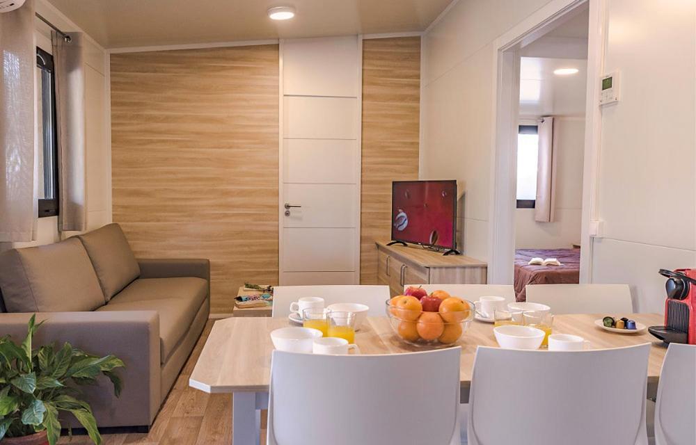 Deluxe Bungalow