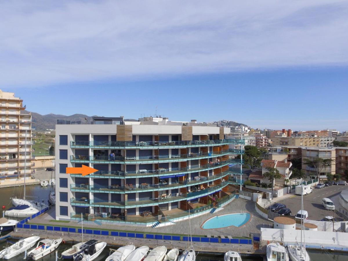 Two-Bedroom Apartment,1074413605:JPEG