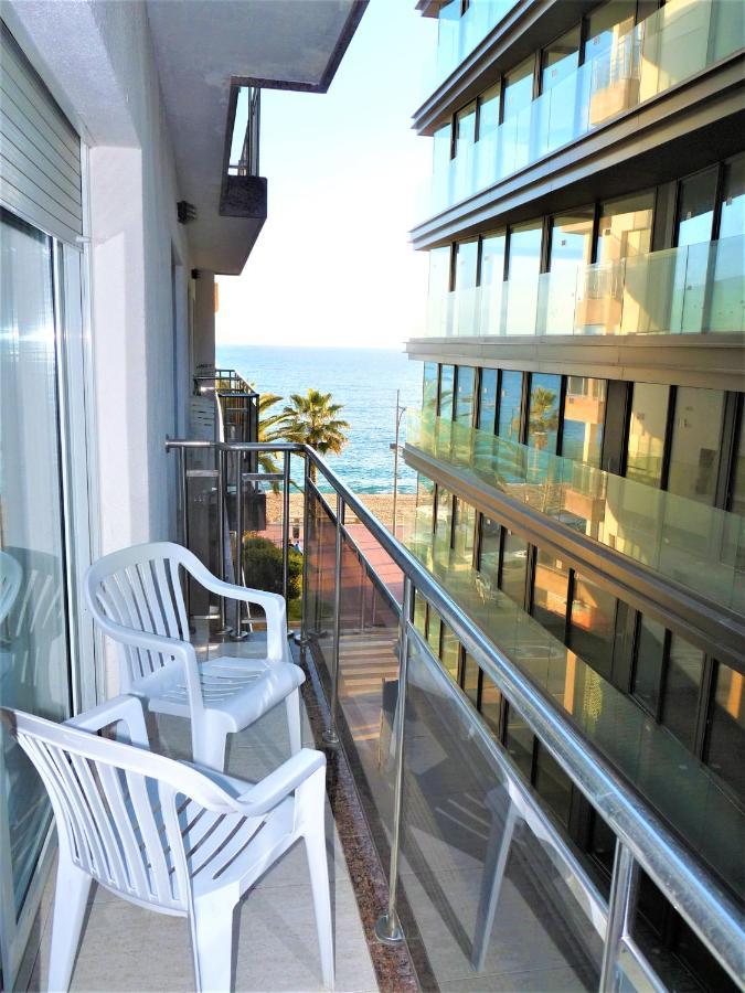 Two-Bedroom Apartment Side Sea View