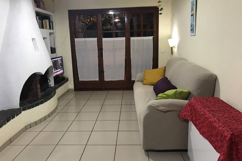 Two-Bedroom House,1049237899:JPEG