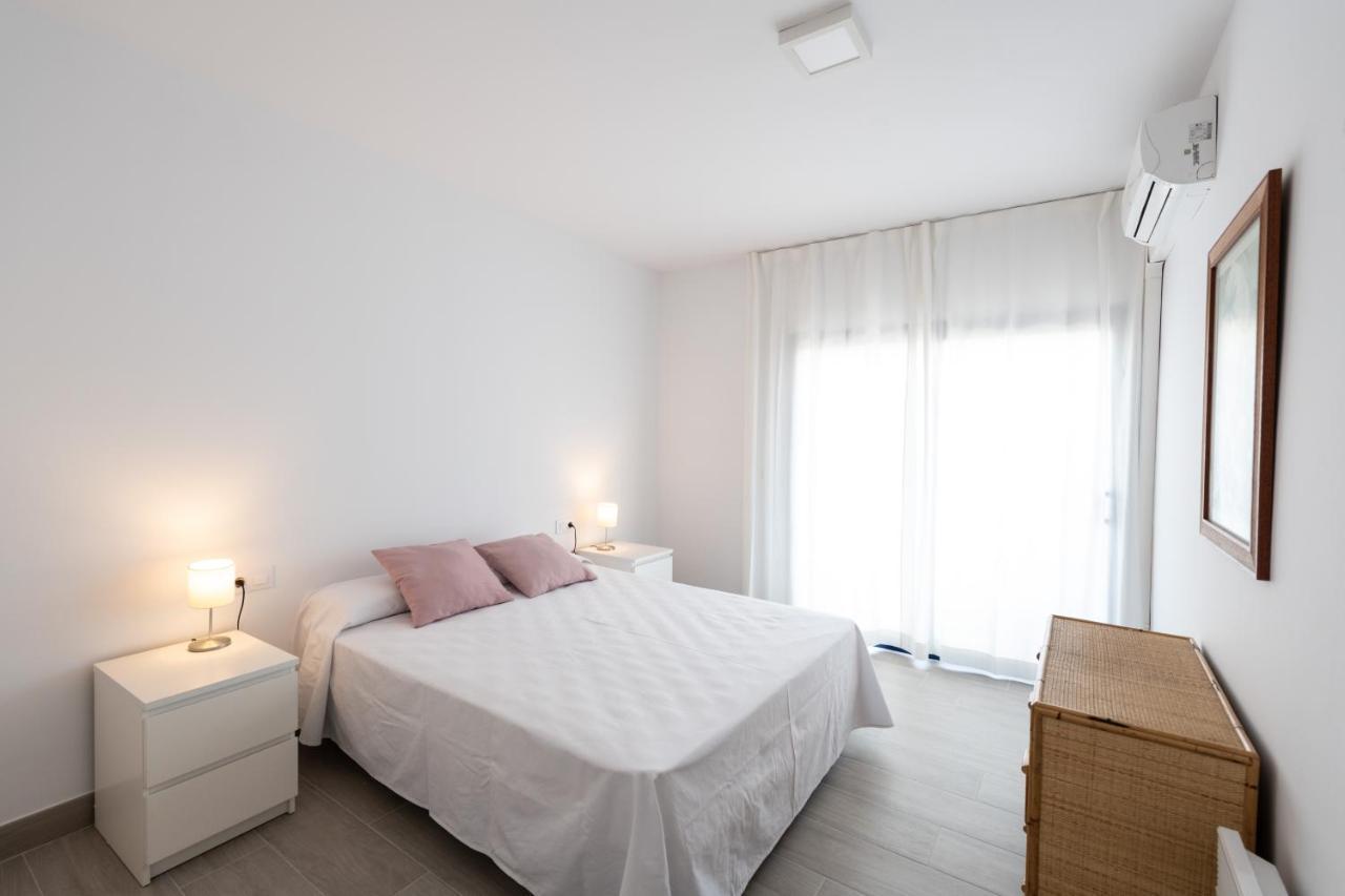 Three-Bedroom Apartment,1111860651:JPEG
