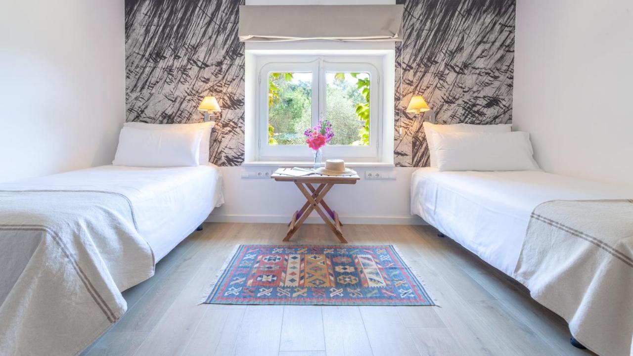 Double or Twin Room Shower