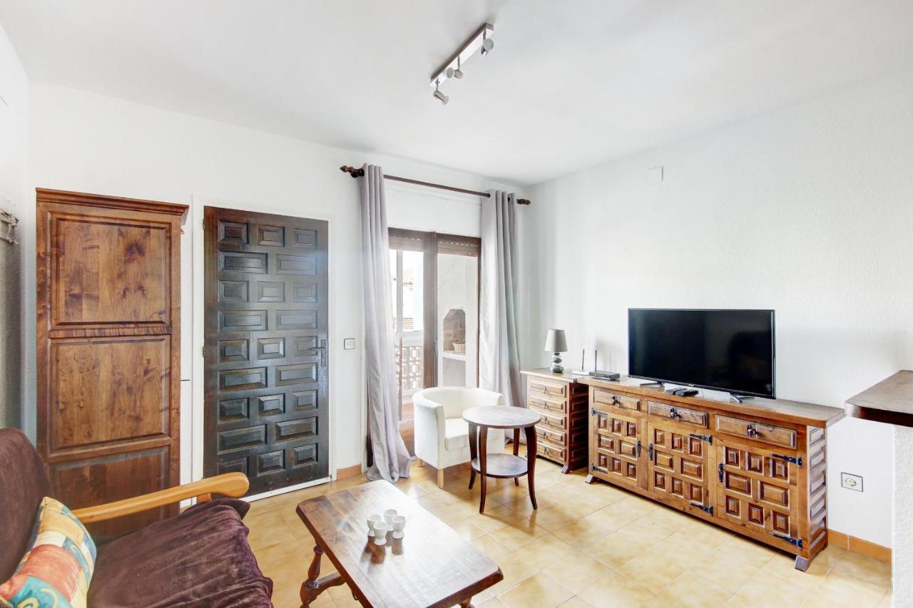 One-Bedroom House,1241043592:JPEG