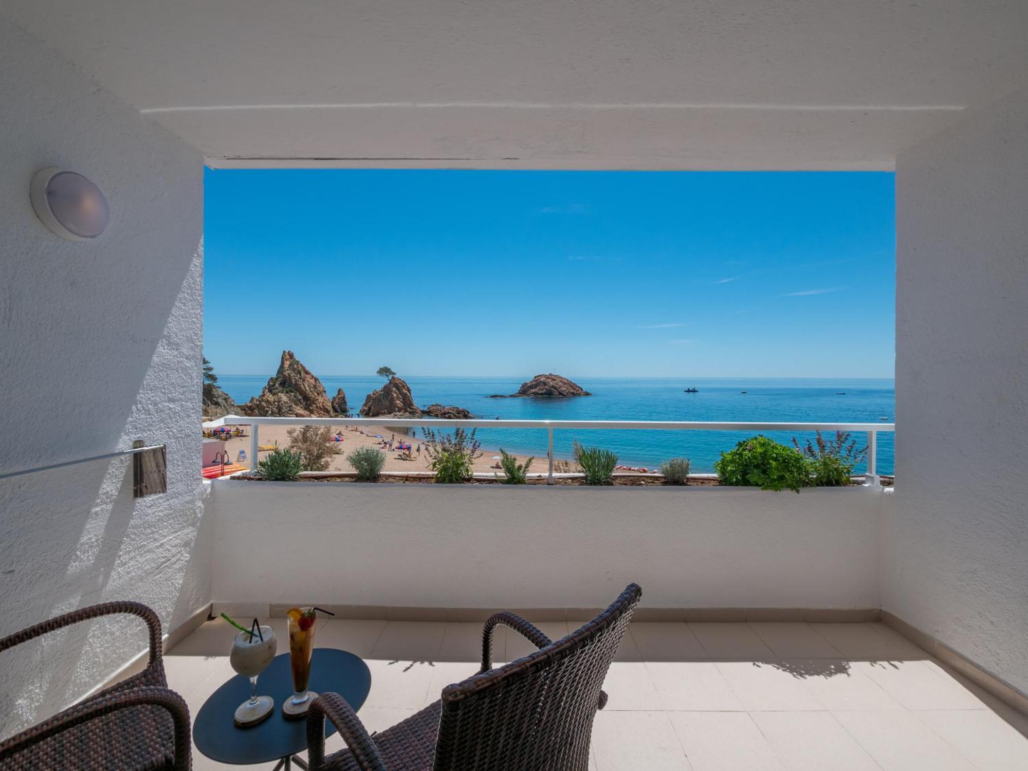 Premium Triple Room Sea View