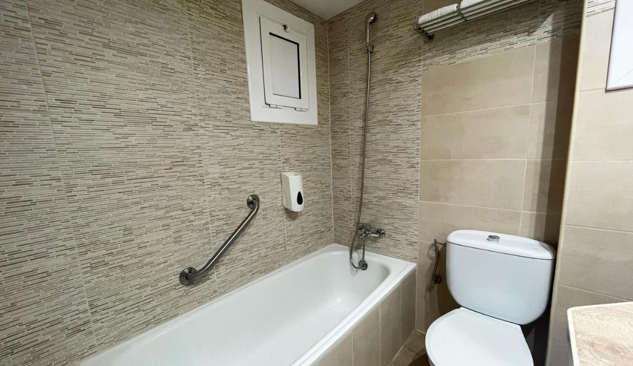 Zweibettzimmer mit Zustellbett (3 Erwachsene)
