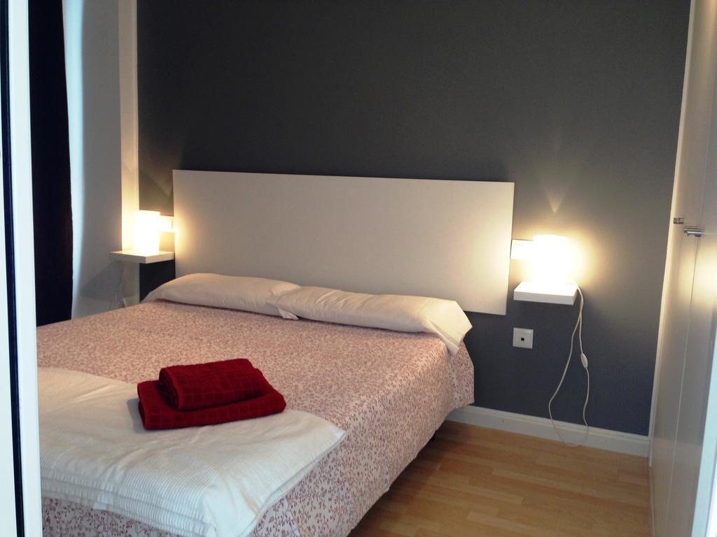 One-Bedroom Apartment,200055337:JPEG
