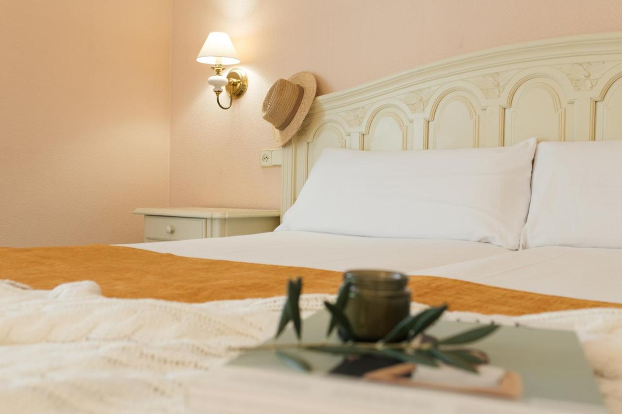 Comfort Double or Twin Room Partial Sea View