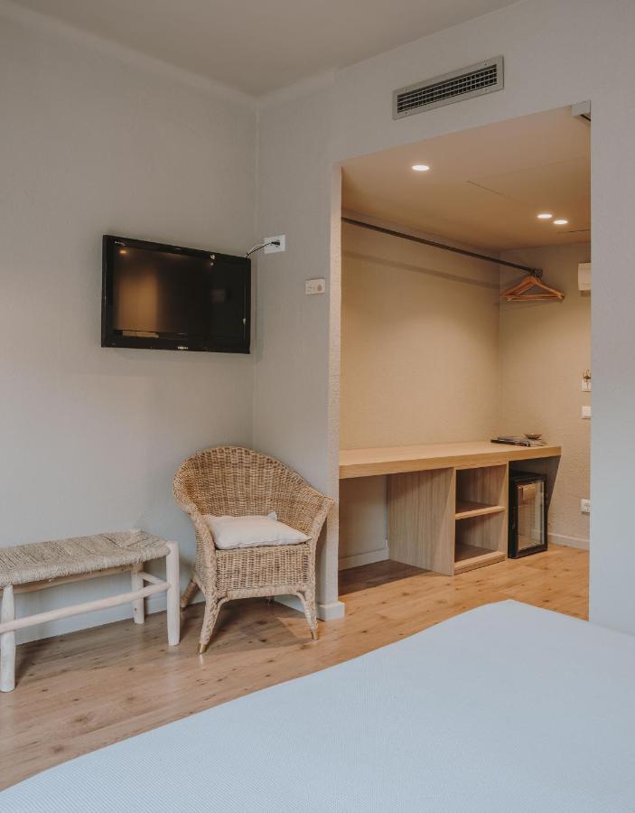 Double or Twin Room Mountain View