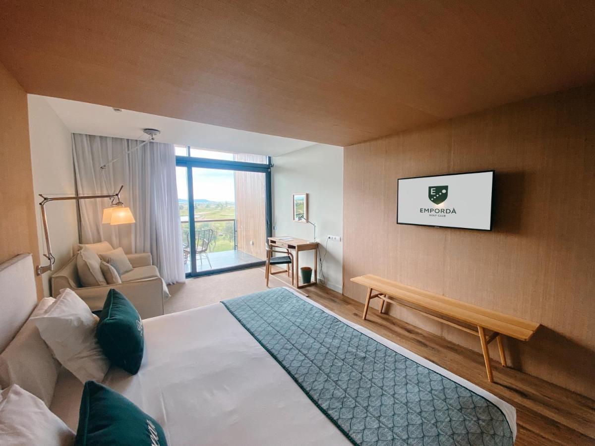Premium Golf Spa Reservation needed