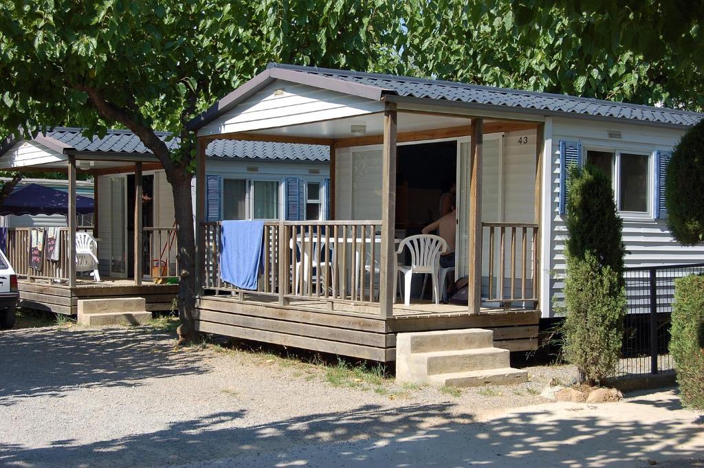 Mobile Home (4 Adults)