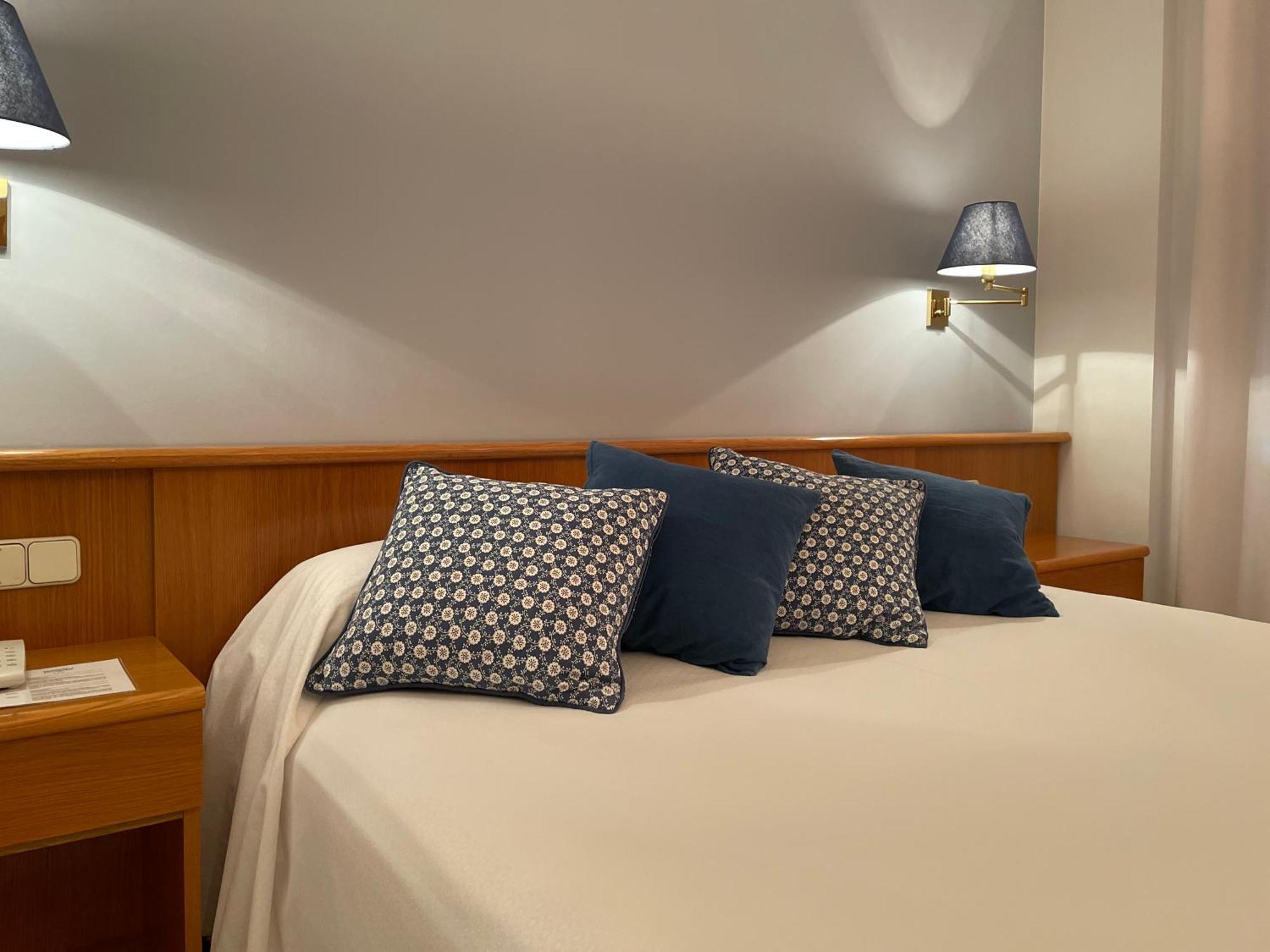 Superior Double or Twin Room,1226887700:JPEG