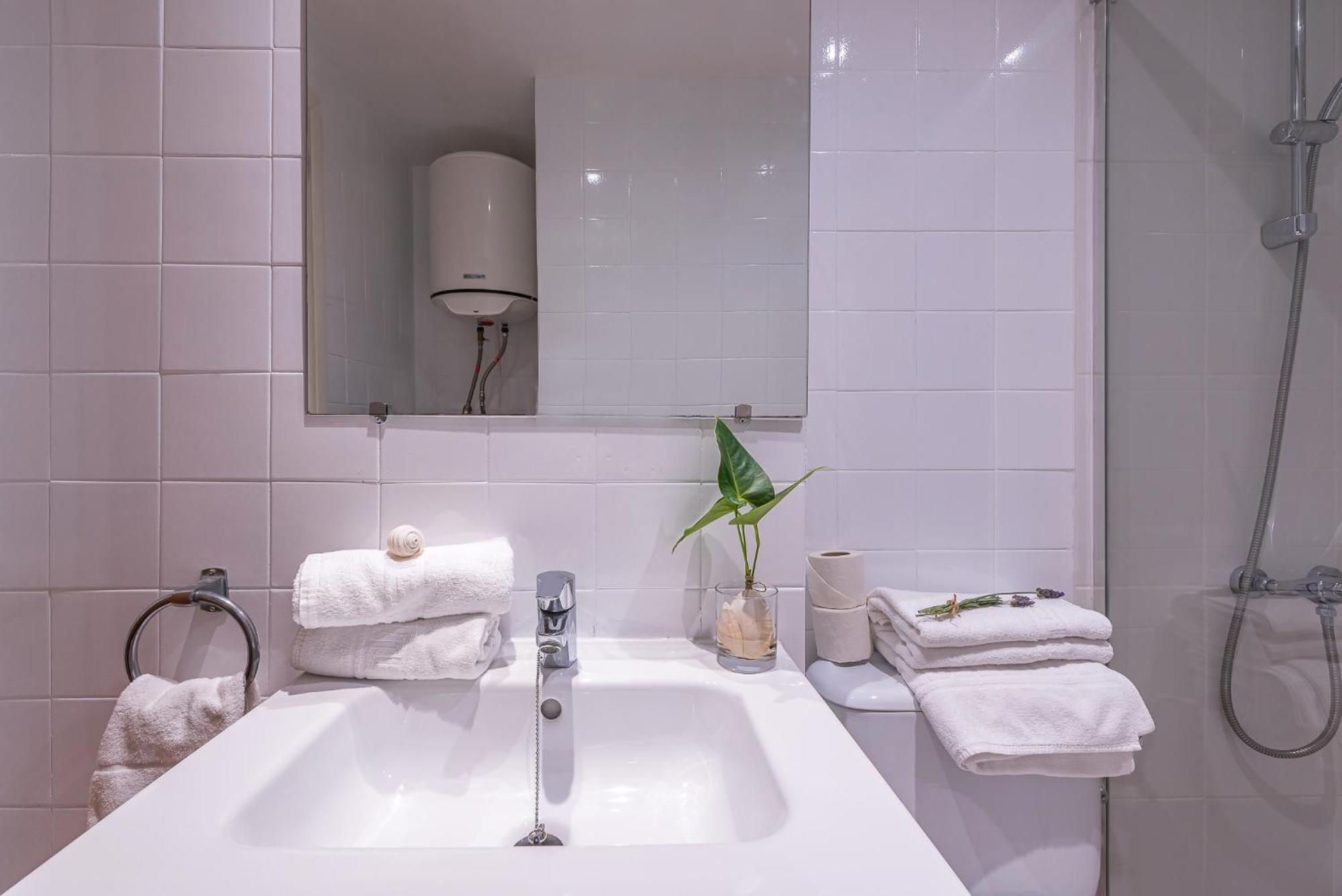 One-Bedroom Apartment,1500112537:JPEG