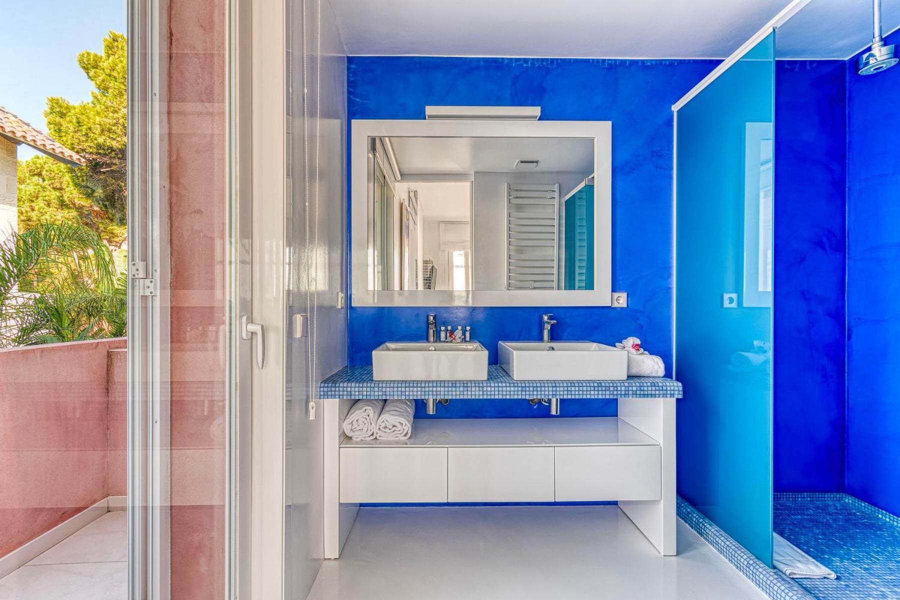 Habitación Doble con balcón y vistas al mar