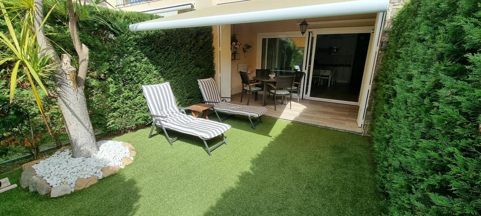 Apartment Garden View