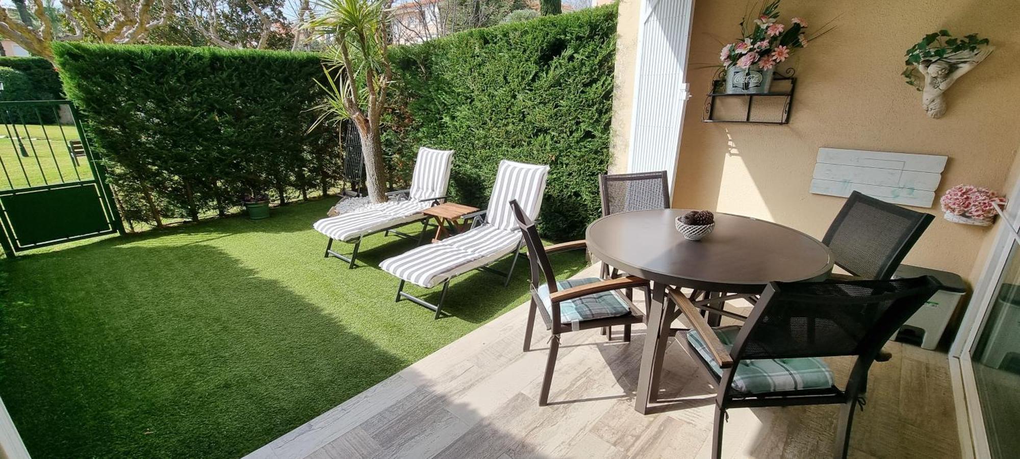 Apartment Garden View