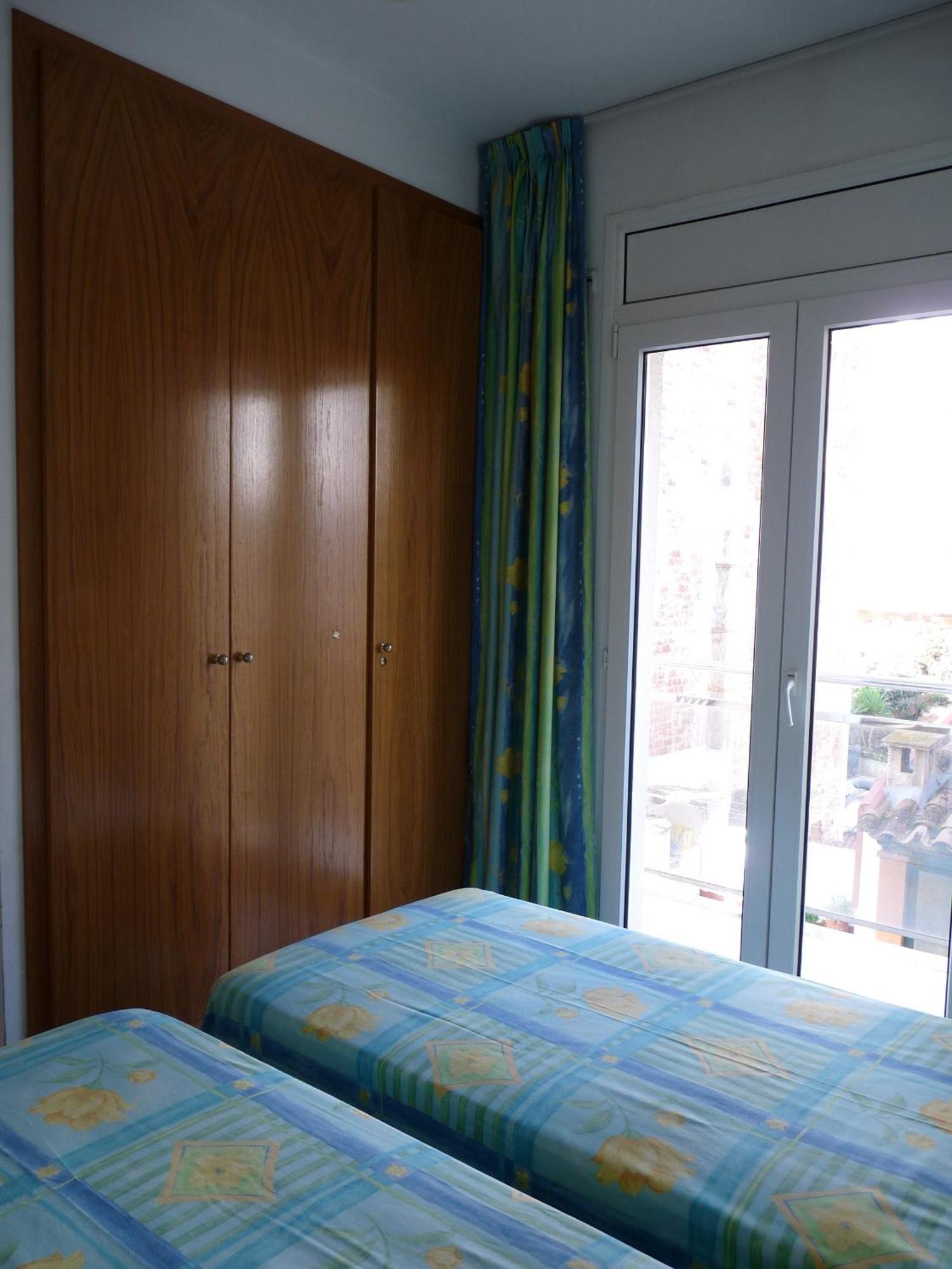 Two-Bedroom Apartment Side Sea View