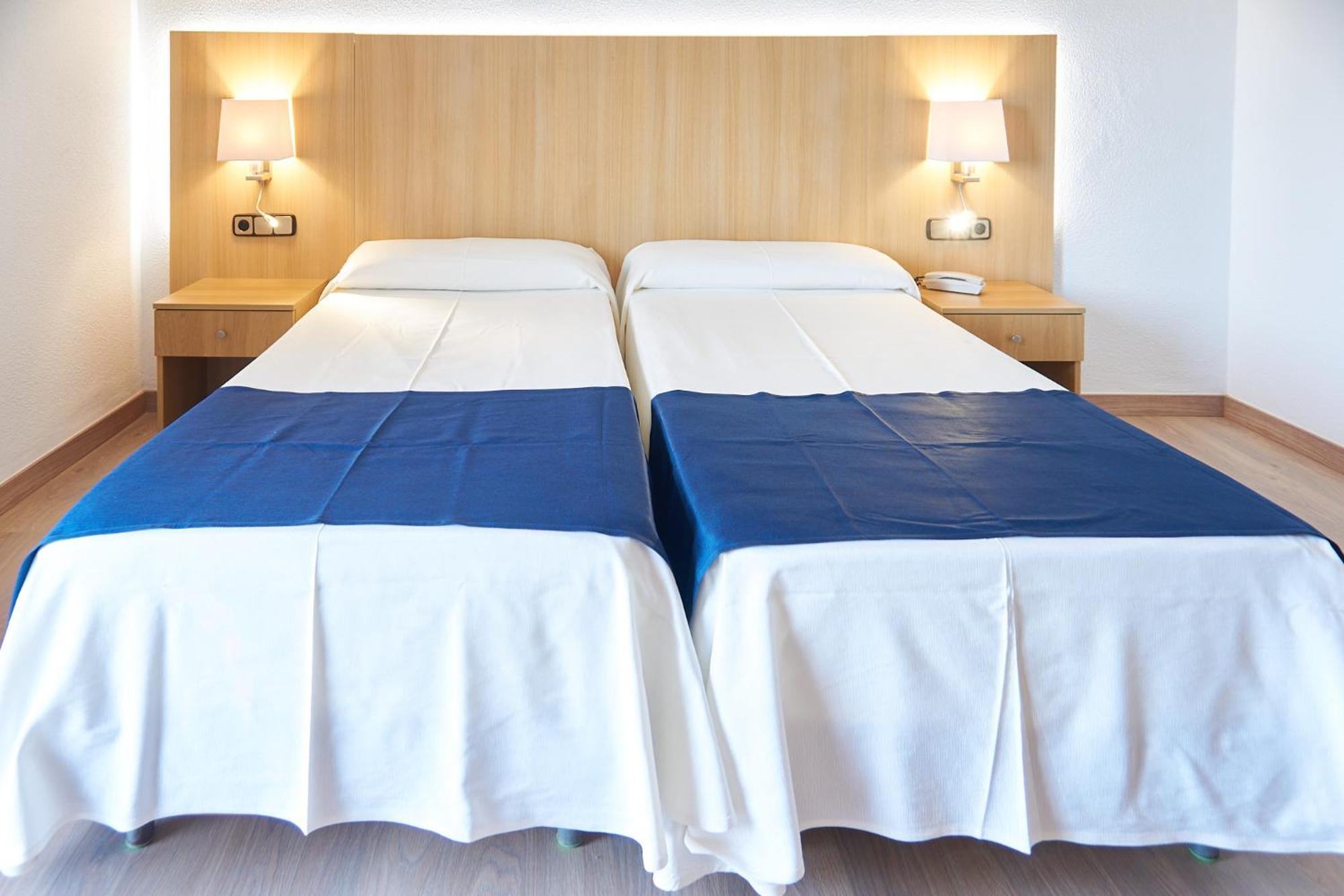 Double or Twin Room,1583062562:JPEG