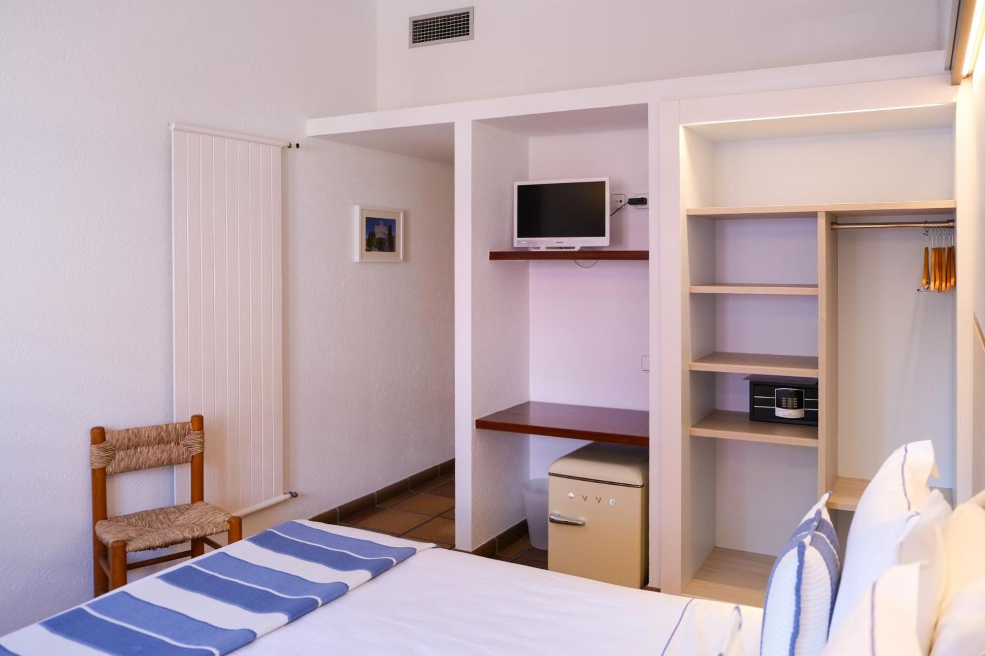 Double Room,1595408150:JPEG