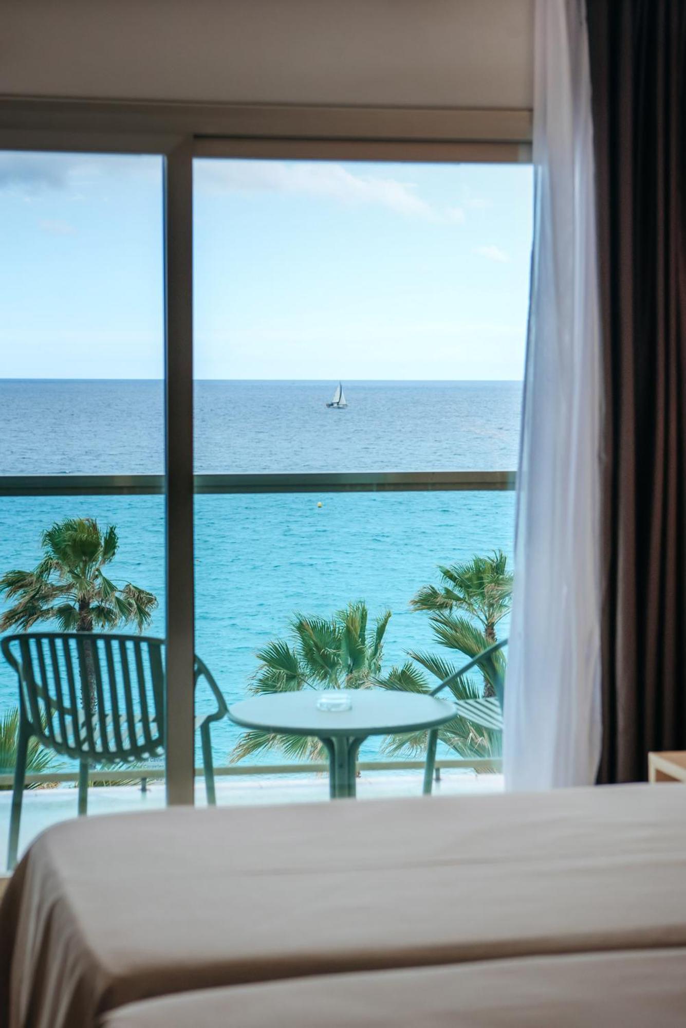 Standard Twin Room Sea View