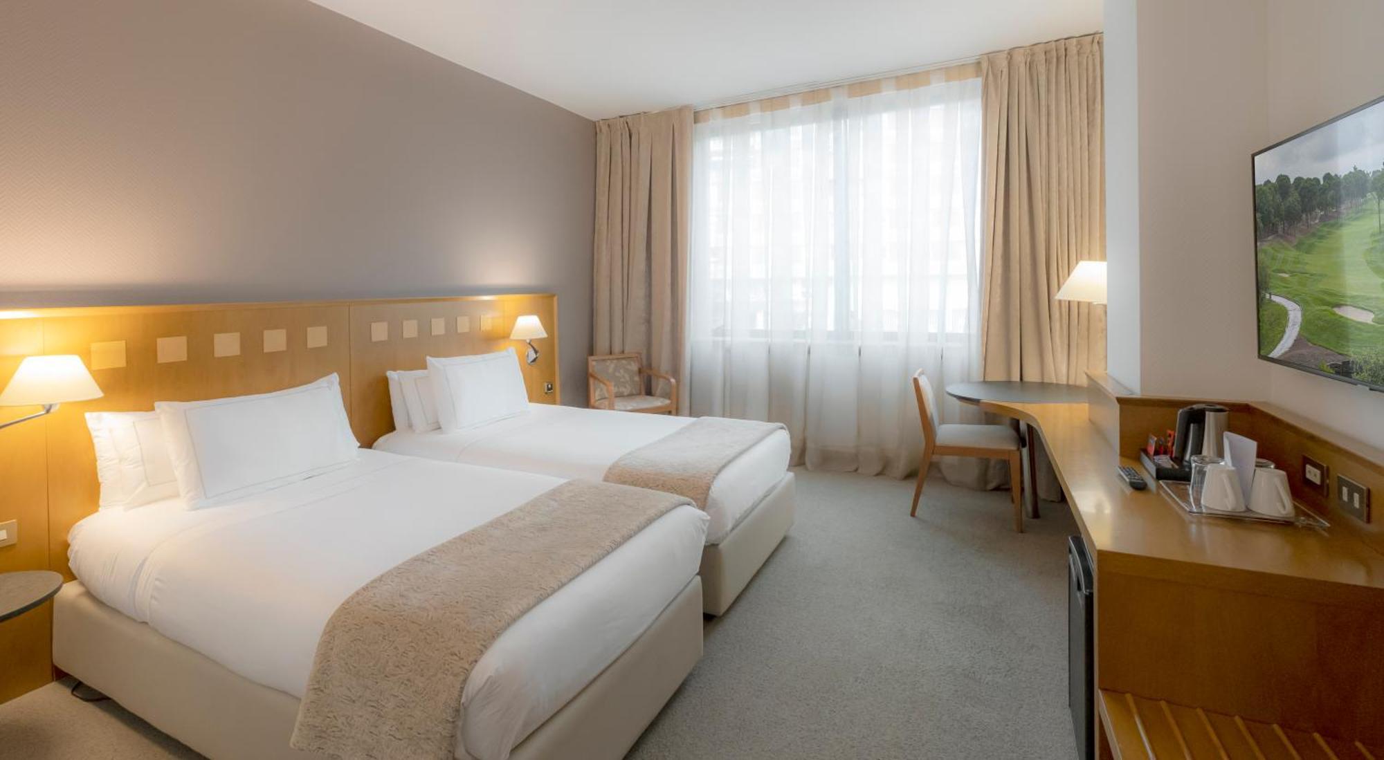 Twin Room,704554579:JPEG