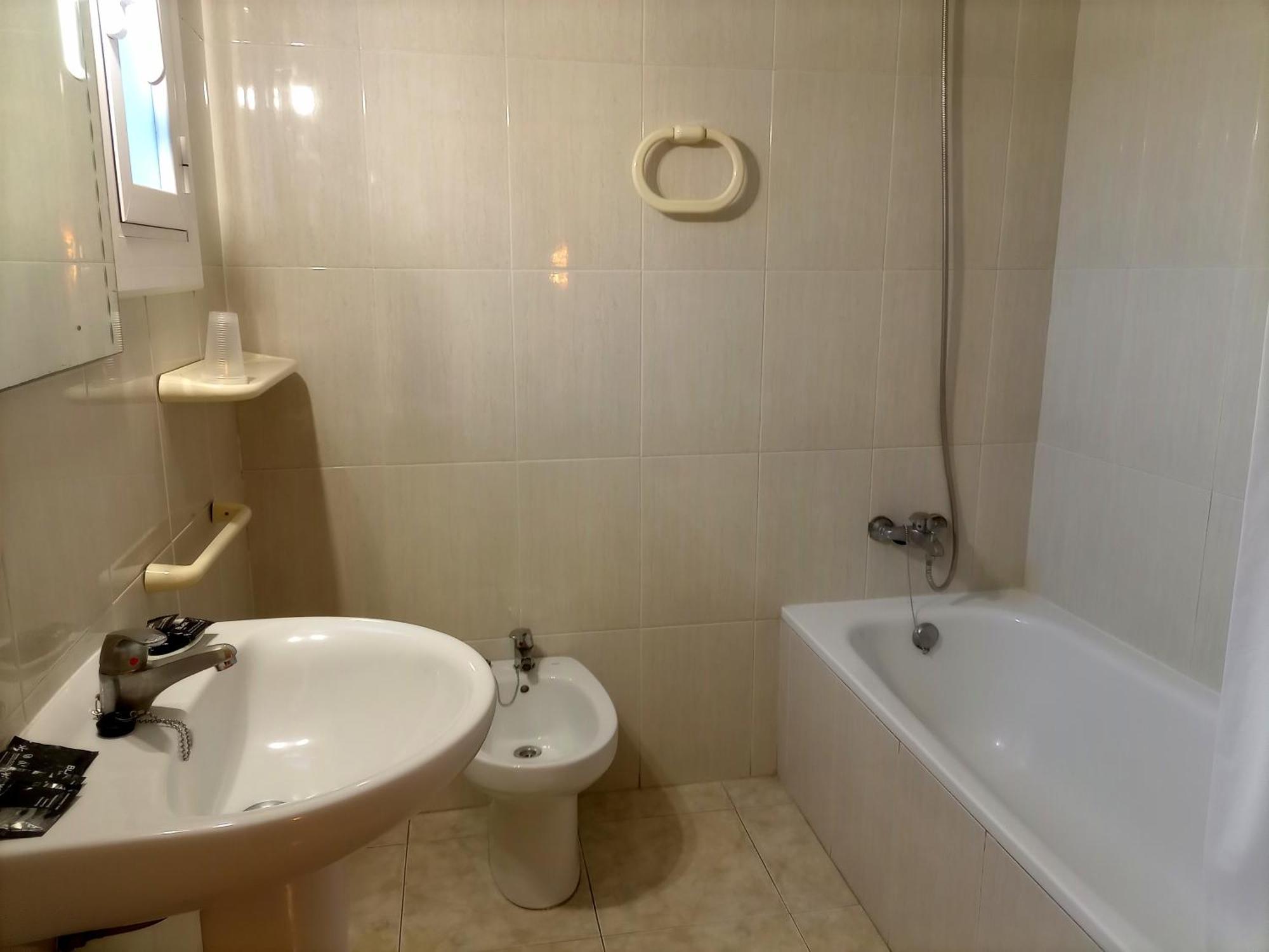 Triple Room,1610493926:JPEG