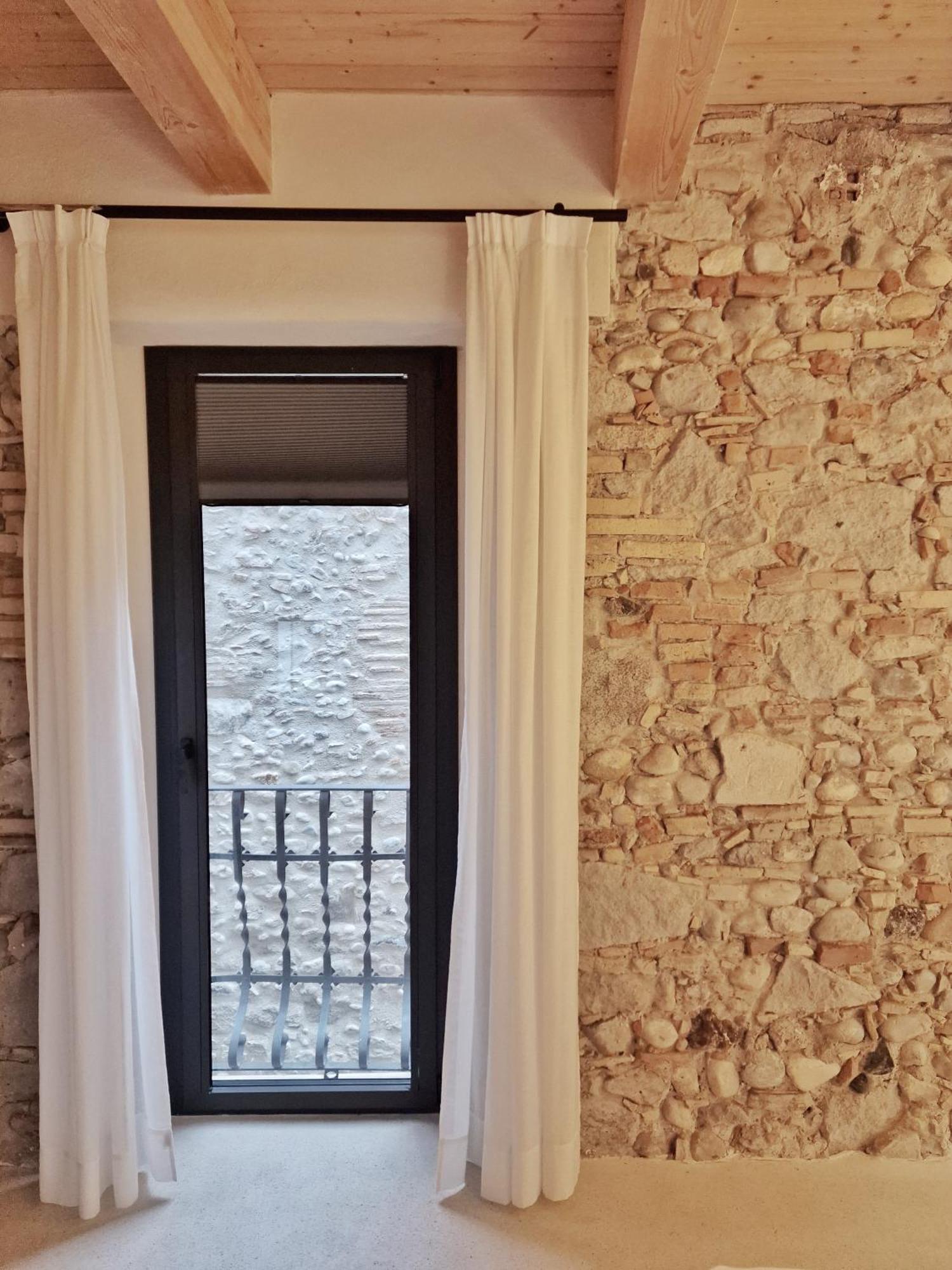Standard Suite,1622639263:JPEG