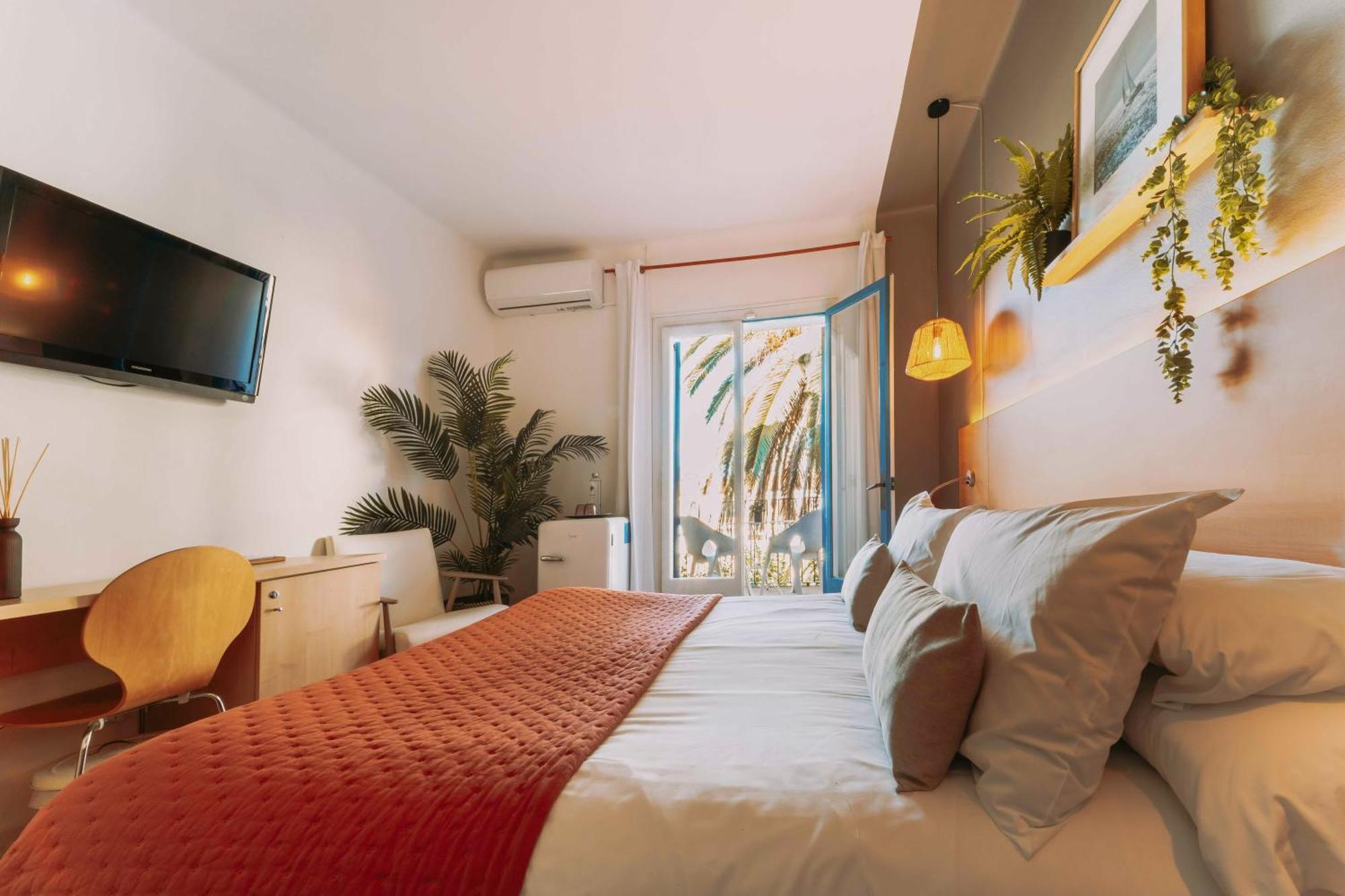 Double or Twin Room Garden View