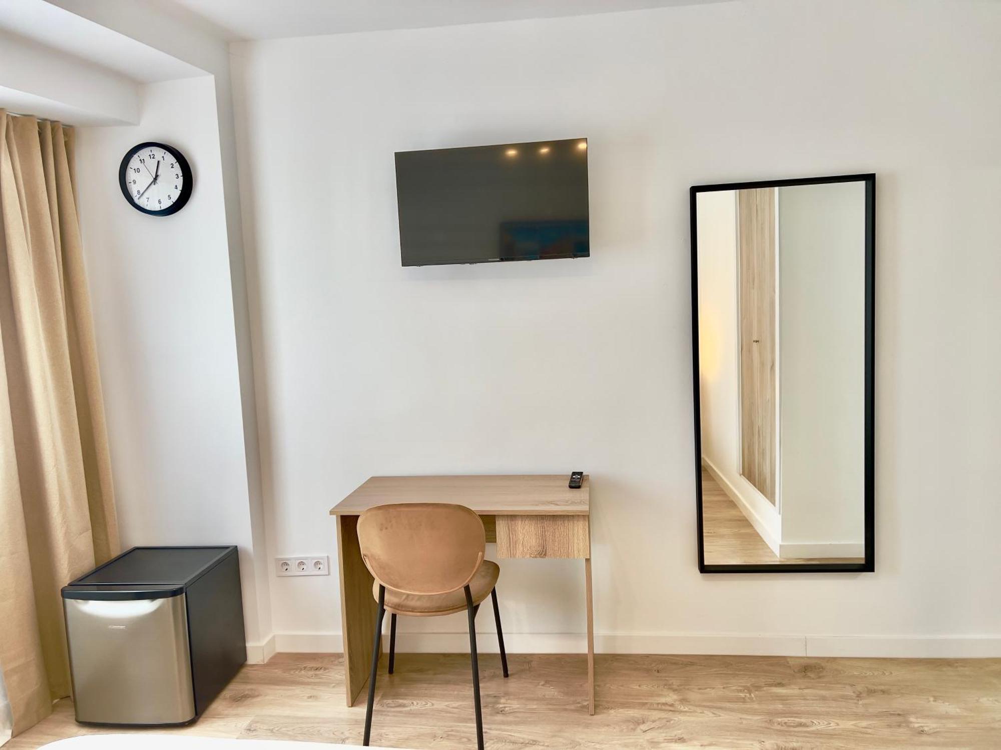 Double Room Private Bathroom