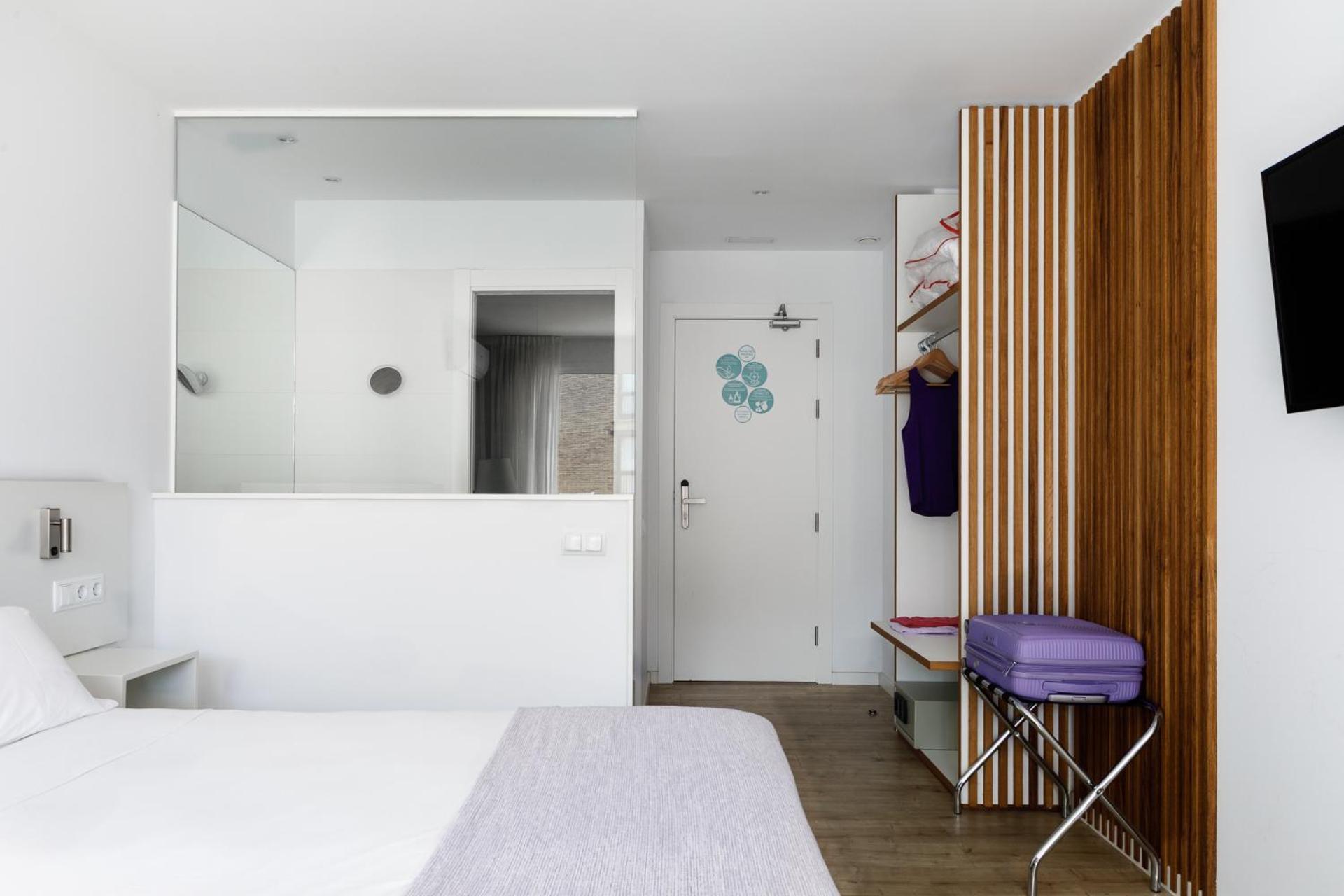 Double Room Balcony Partial Sea View