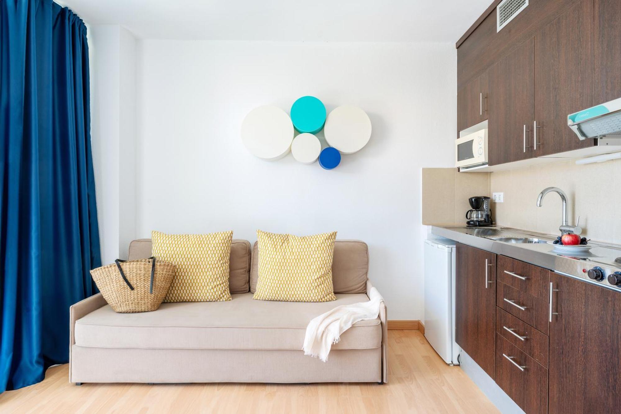 Apartamento con balcón