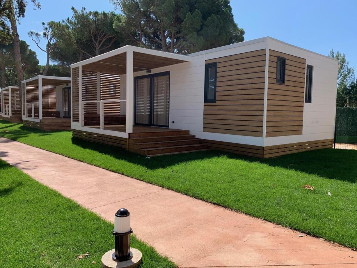Deluxe Bungalow