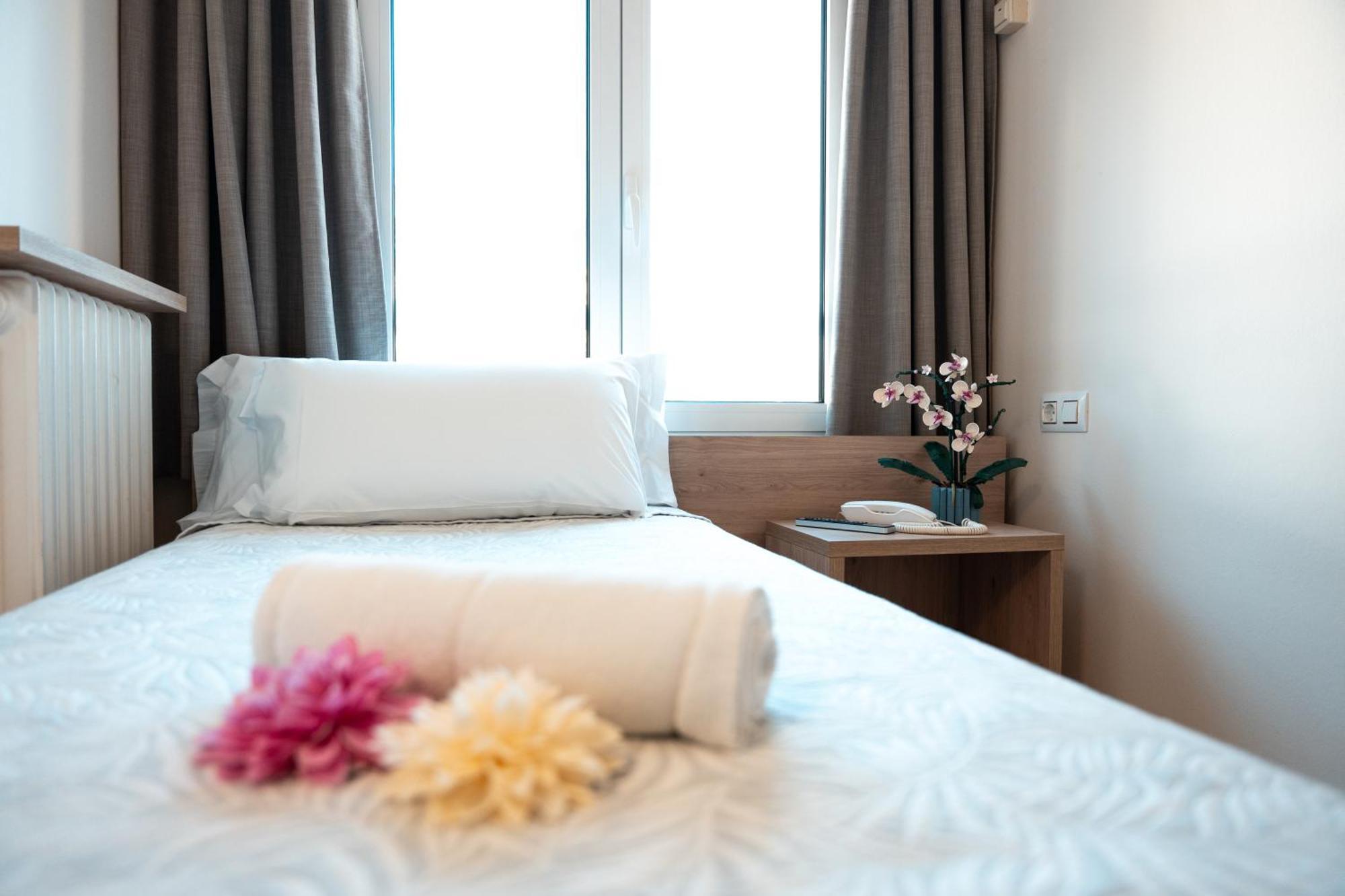 Single Room,1694869513:JPEG