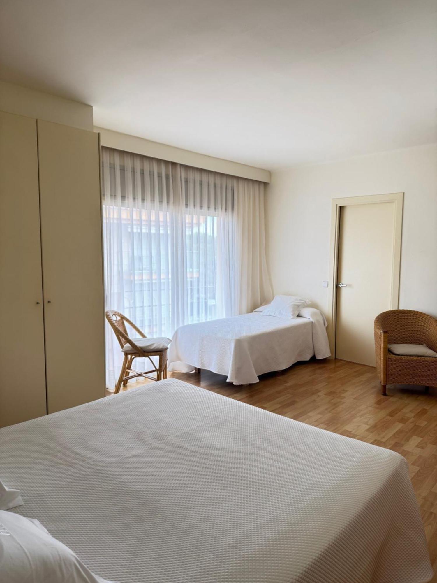 Triple Room with Balcony,1729989874:JPEG