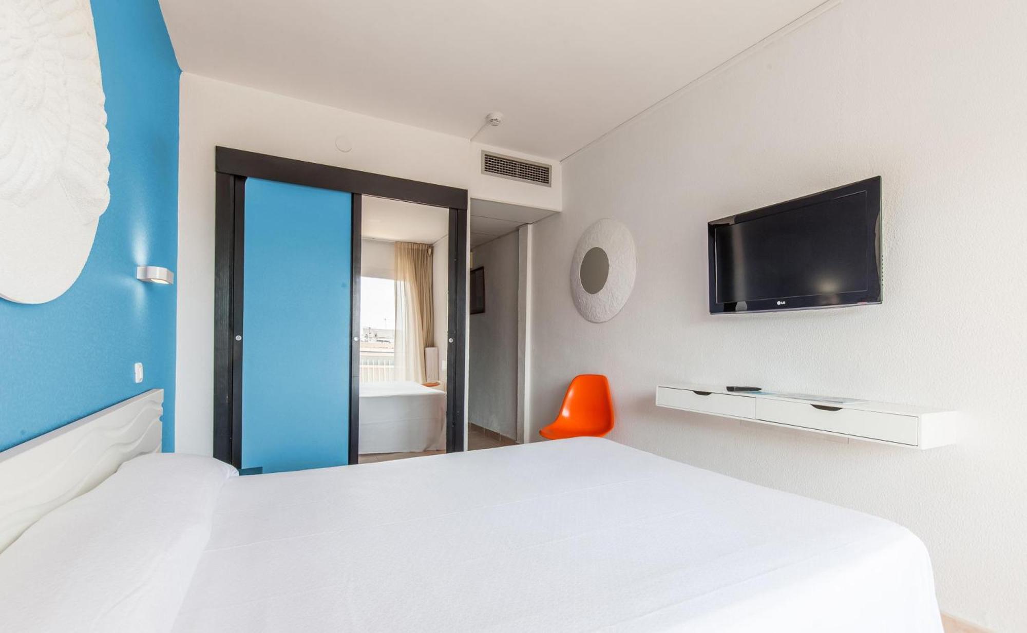 Double or Twin Room,1758274274:JPEG