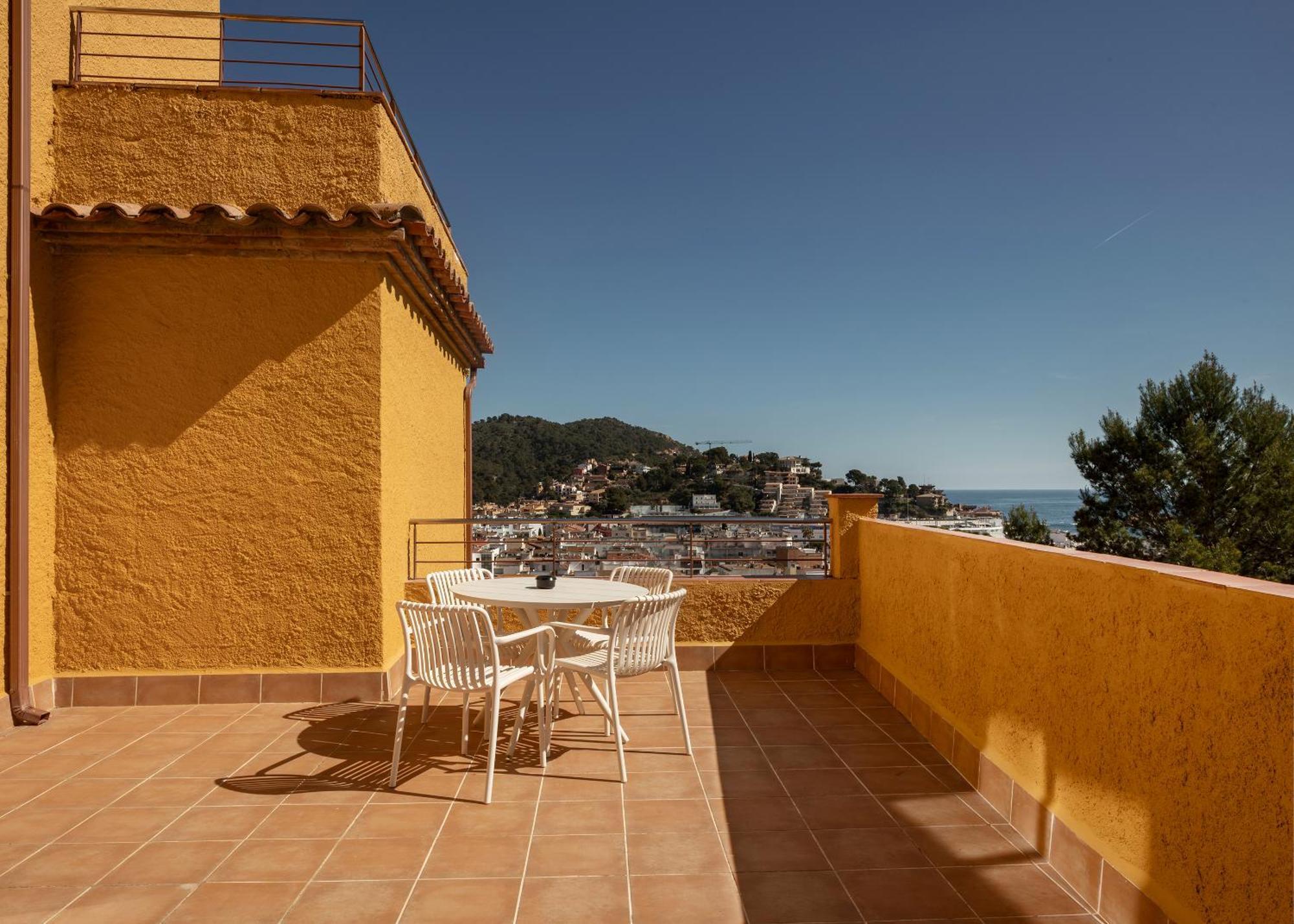 One-Bedroom Premium Apartment Terrace Ocean View