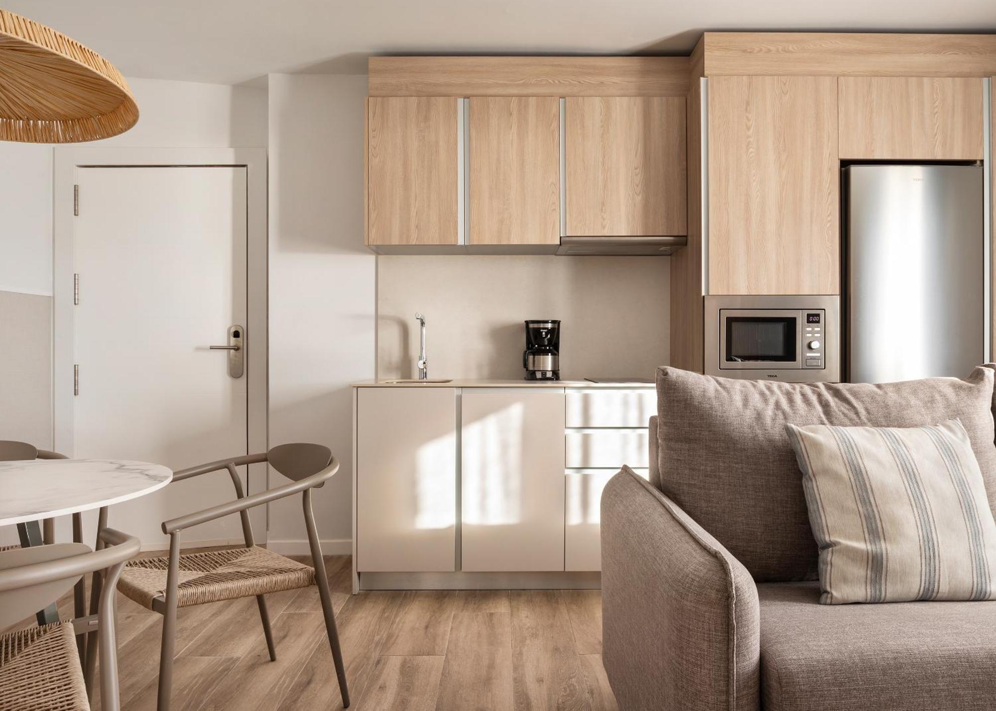 One-Bedroom Premium Apartment Terrace Ocean View