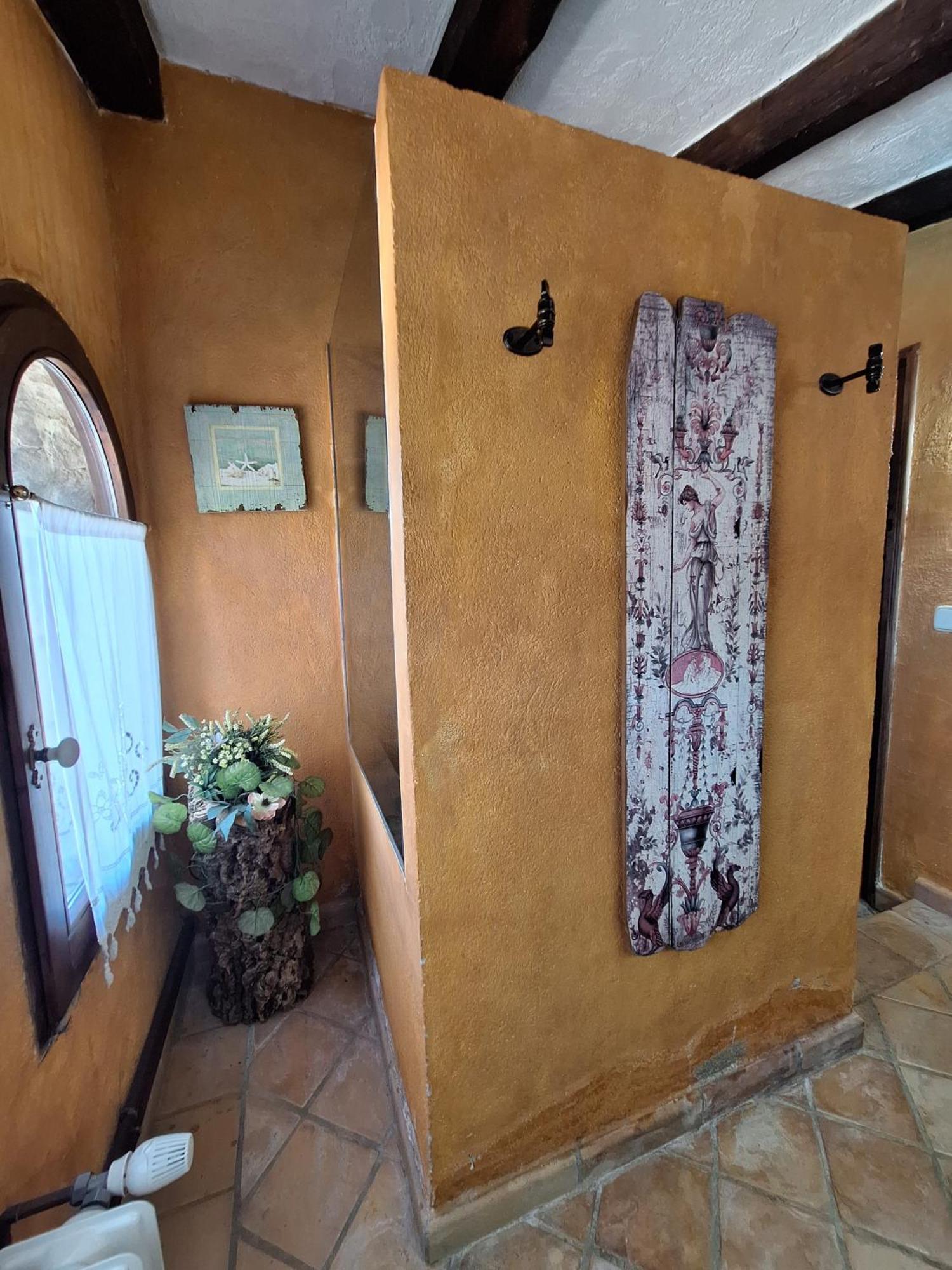 Quadruple Room Private Bathroom