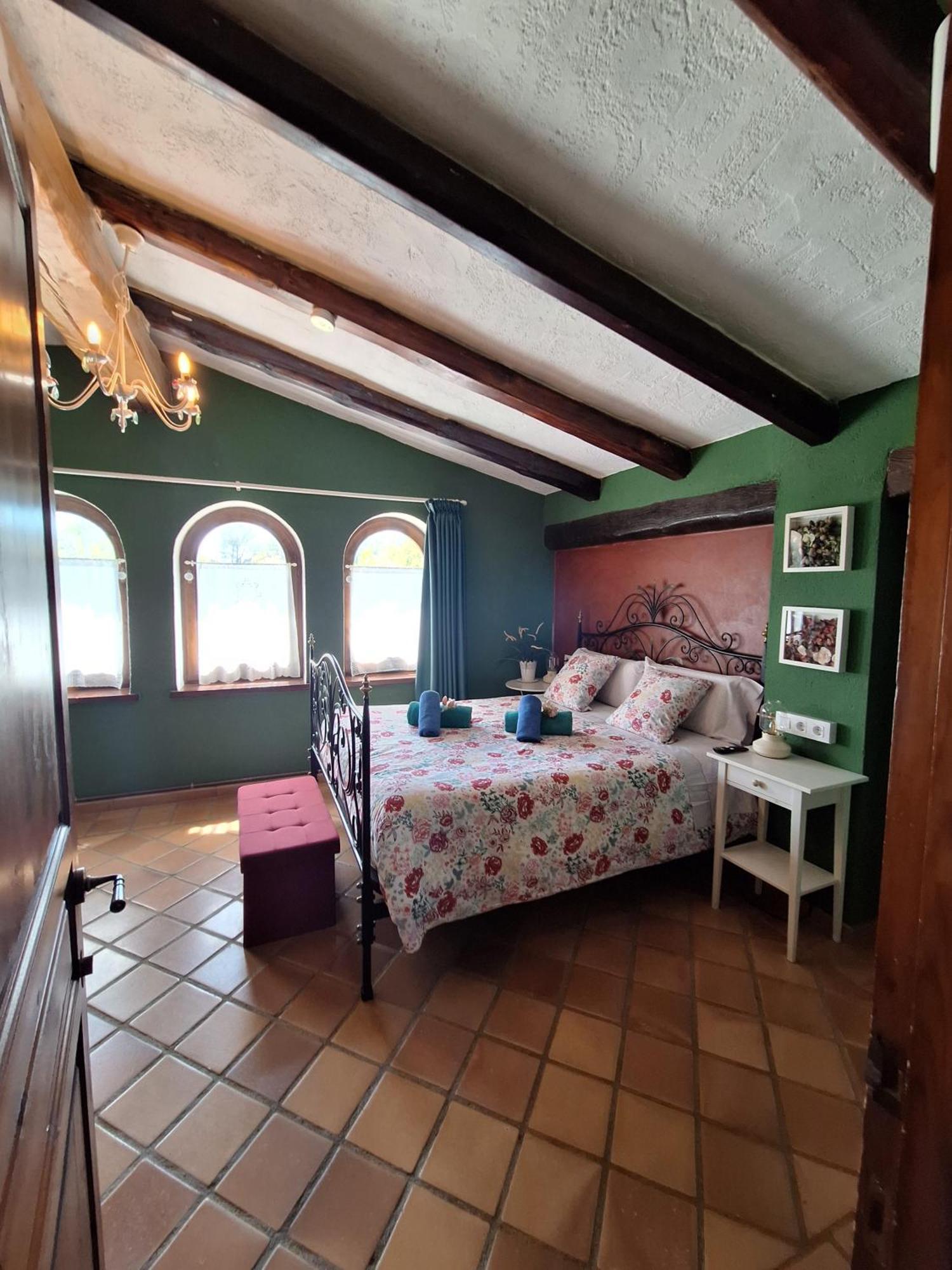 Quadruple Room Private Bathroom
