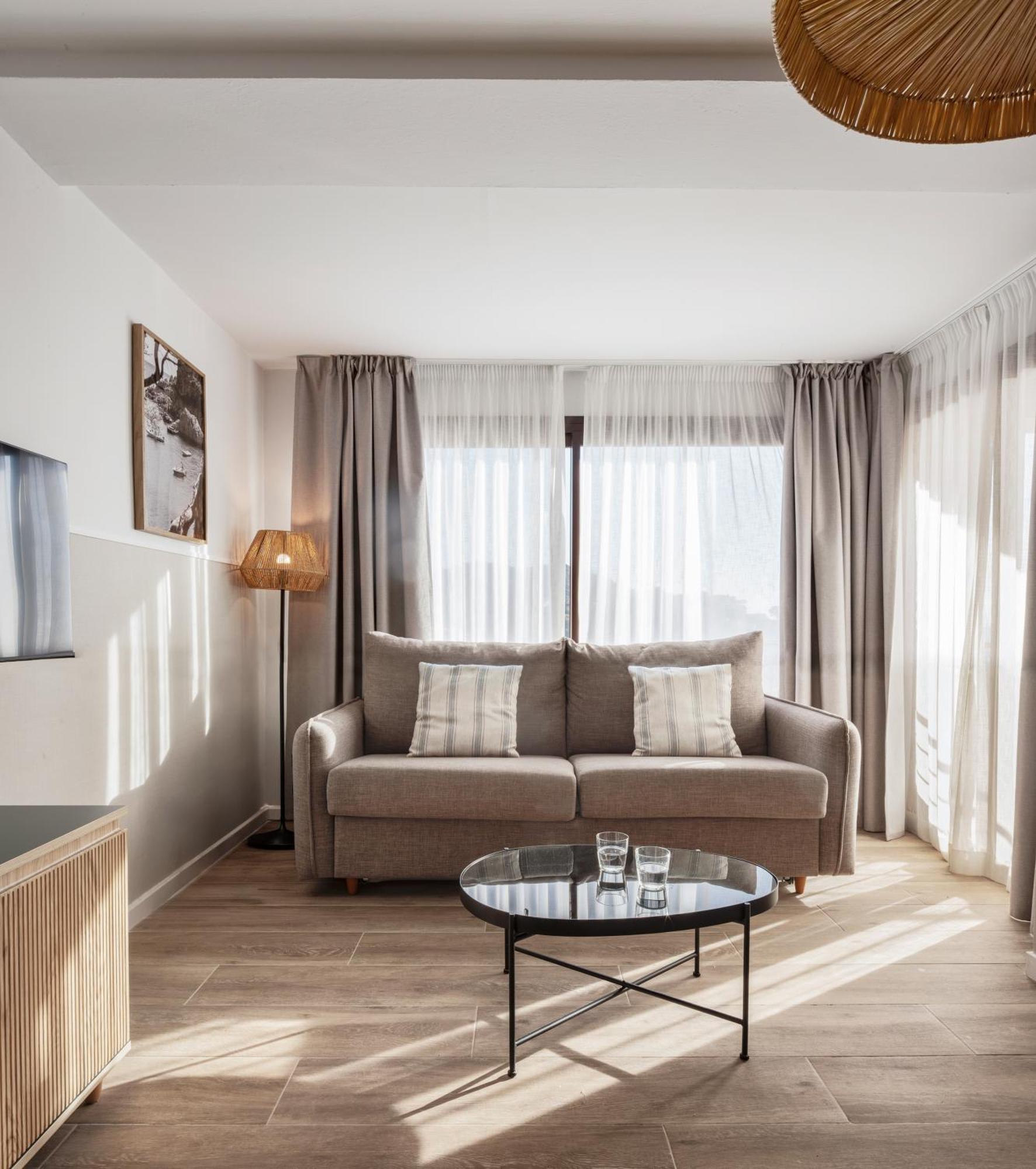 One-Bedroom Apartment Sea View Terrace