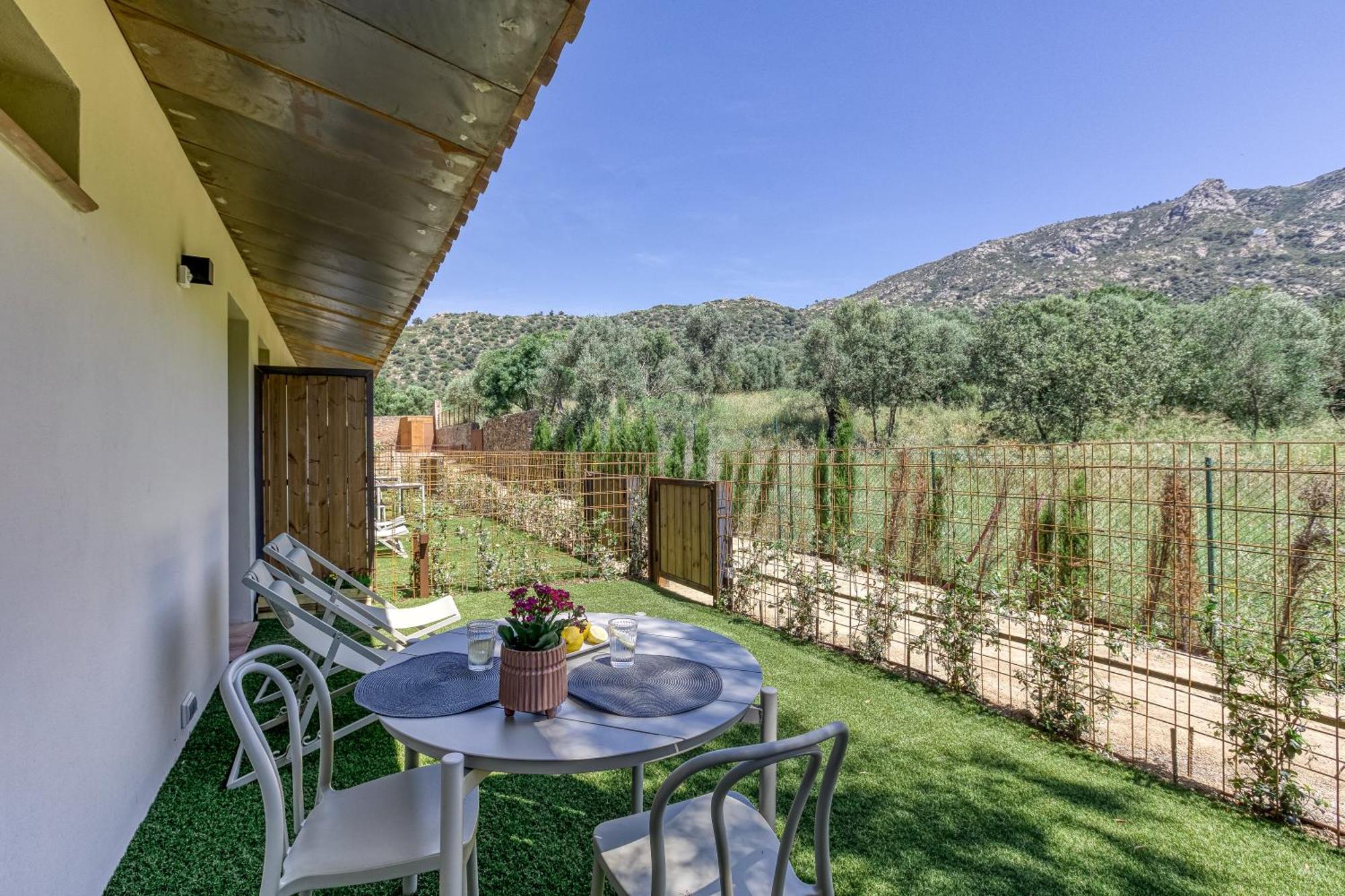 Studio Garden View