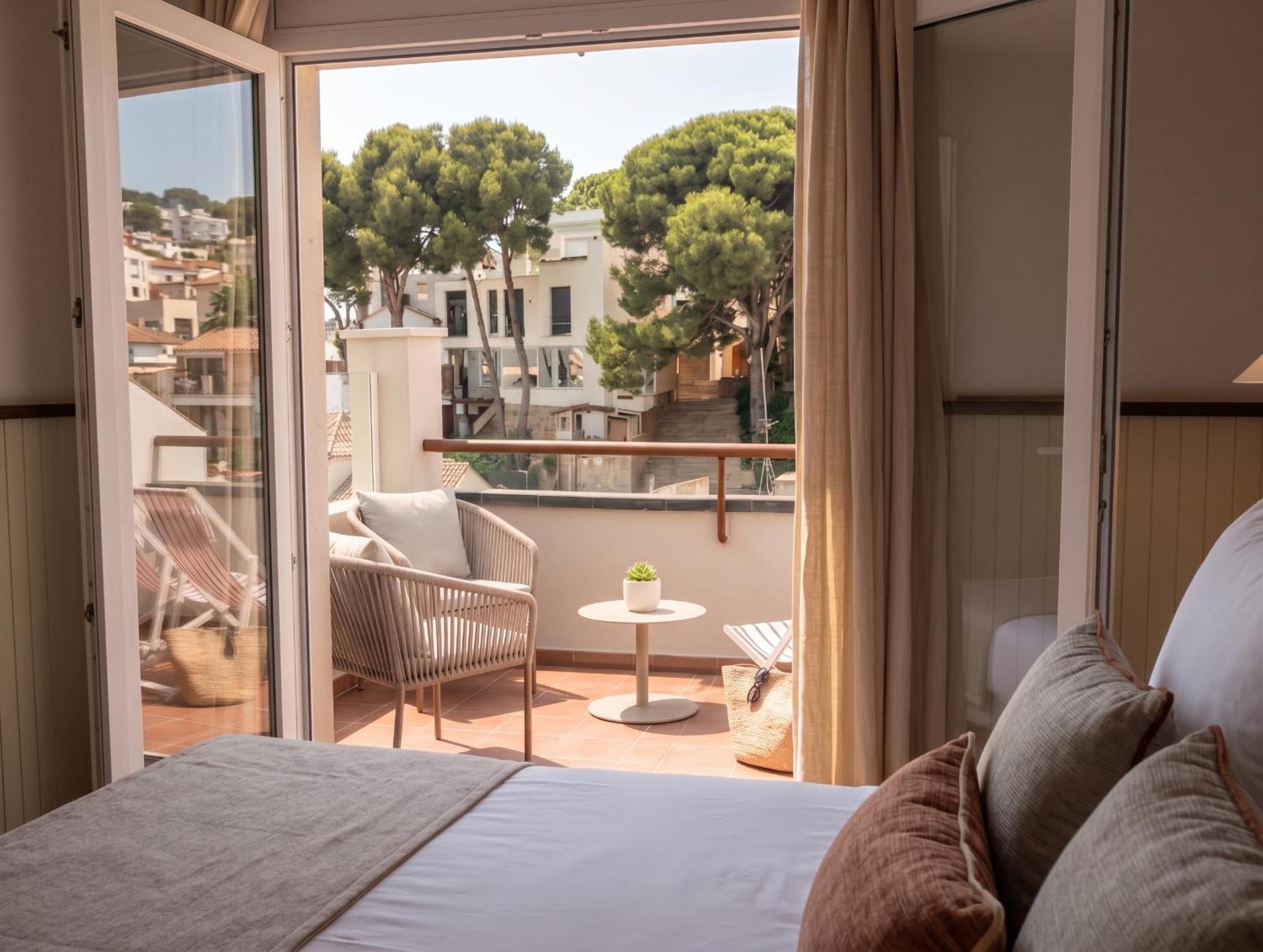 Double or Twin Room Terrace
