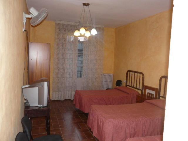 Triple Room,1584571664:JPEG