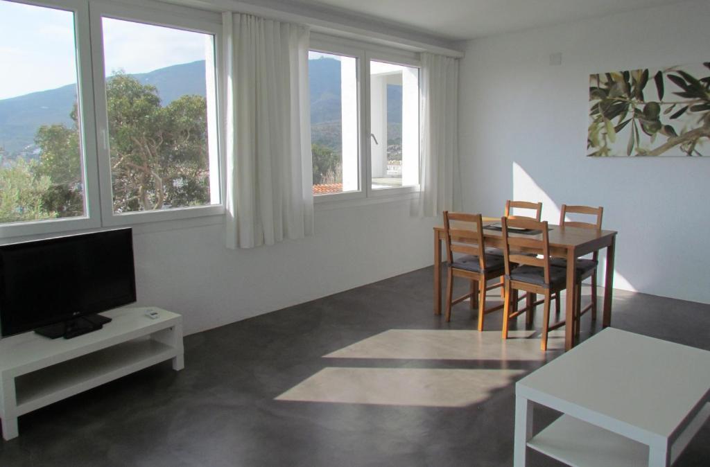 Two-Bedroom Apartment,24961404:JPEG