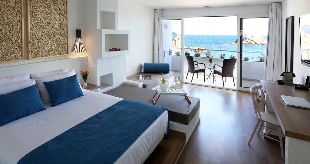 Premium Triple Room Sea View