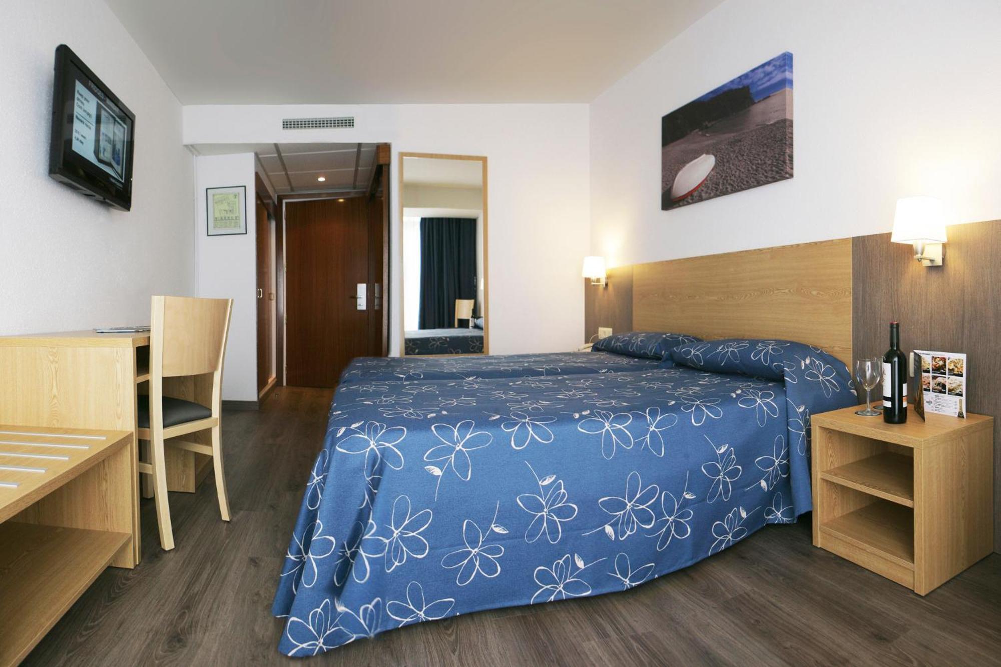 Double or Twin Room No Balcony,1036464307:JPEG