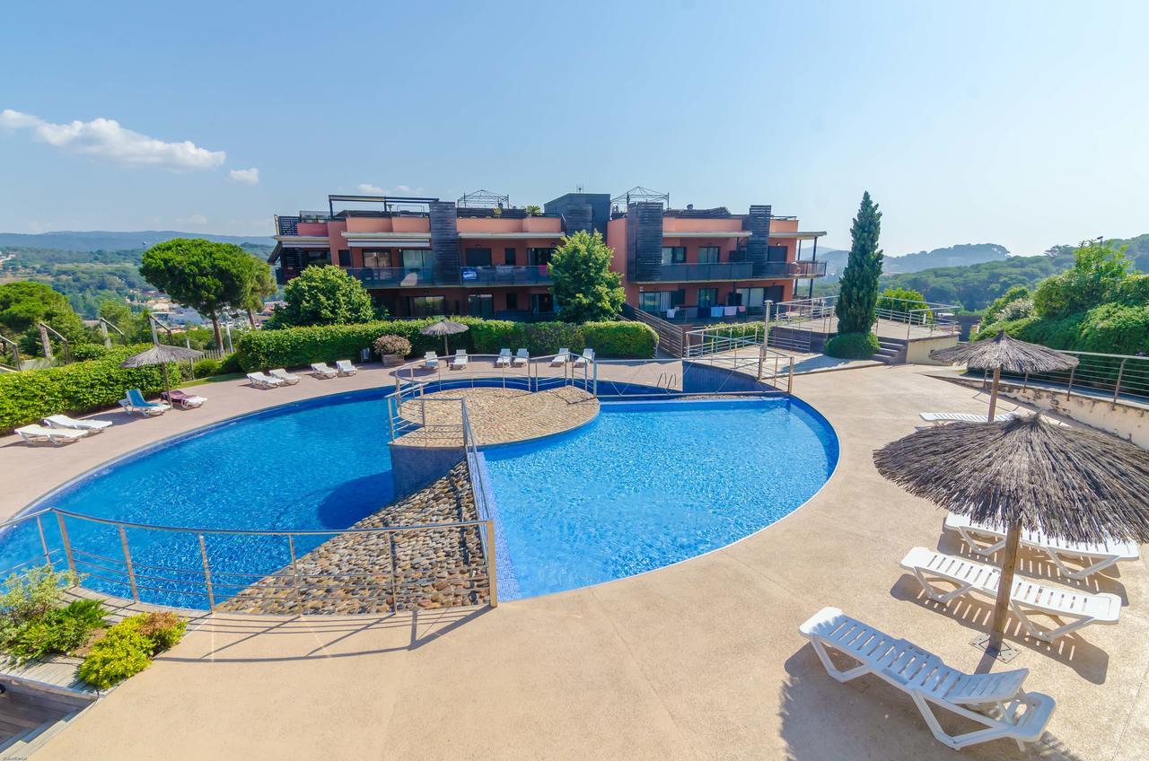 Two-Bedroom Apartment-Avenida Saboadella 26