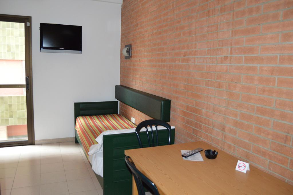 Family One-Bedroom Apartment