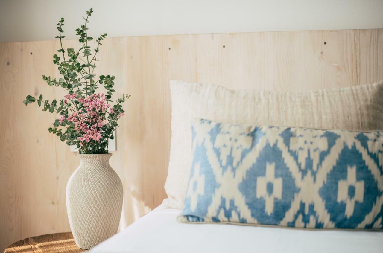 Double Room,933678265:JPEG