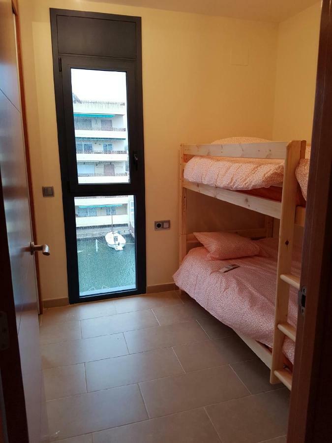 Apartment,858737216:JPEG