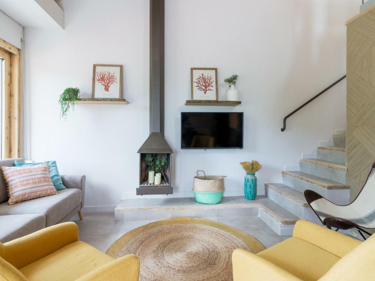 Standard Three-Bedroom Apartment - 3 Level,862819907:JPEG